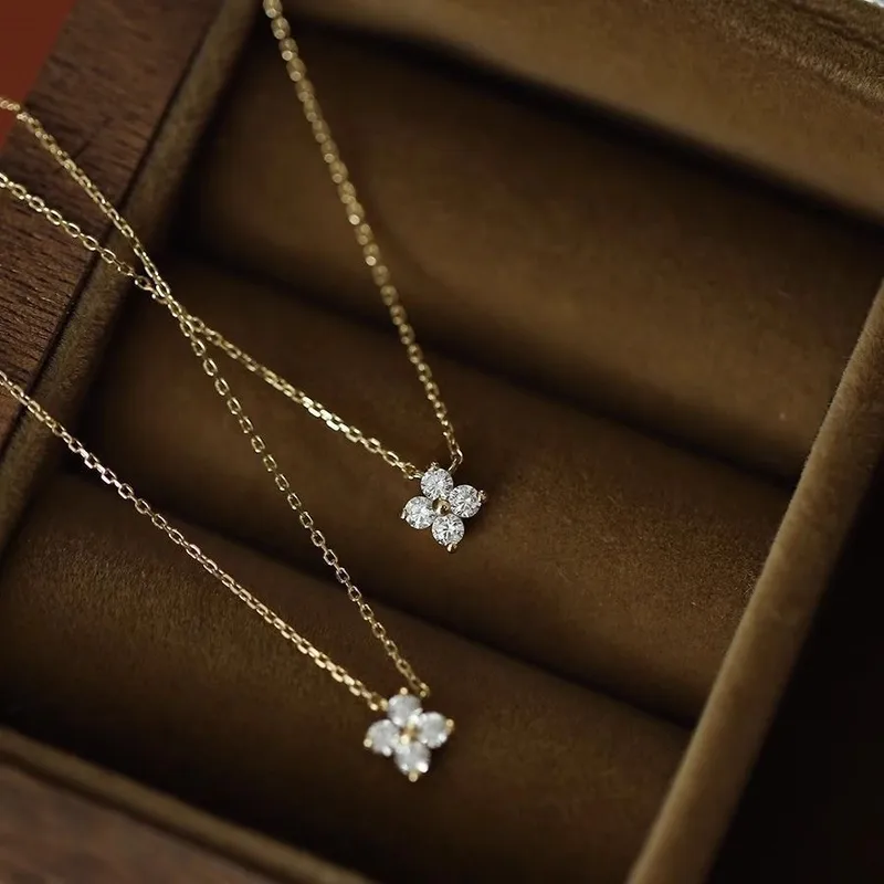 925 Sterling Silver Dainty Floral Necklace